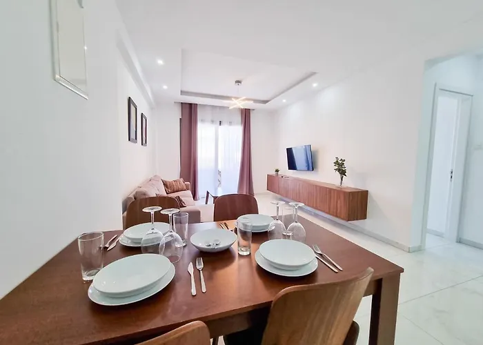 Sea Bay Апартаменти Ларнака