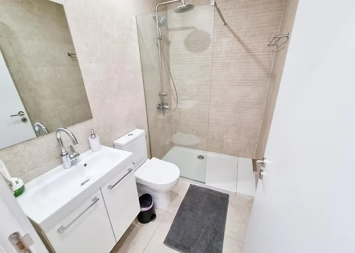 Sea Bay Апартаменти Ларнака